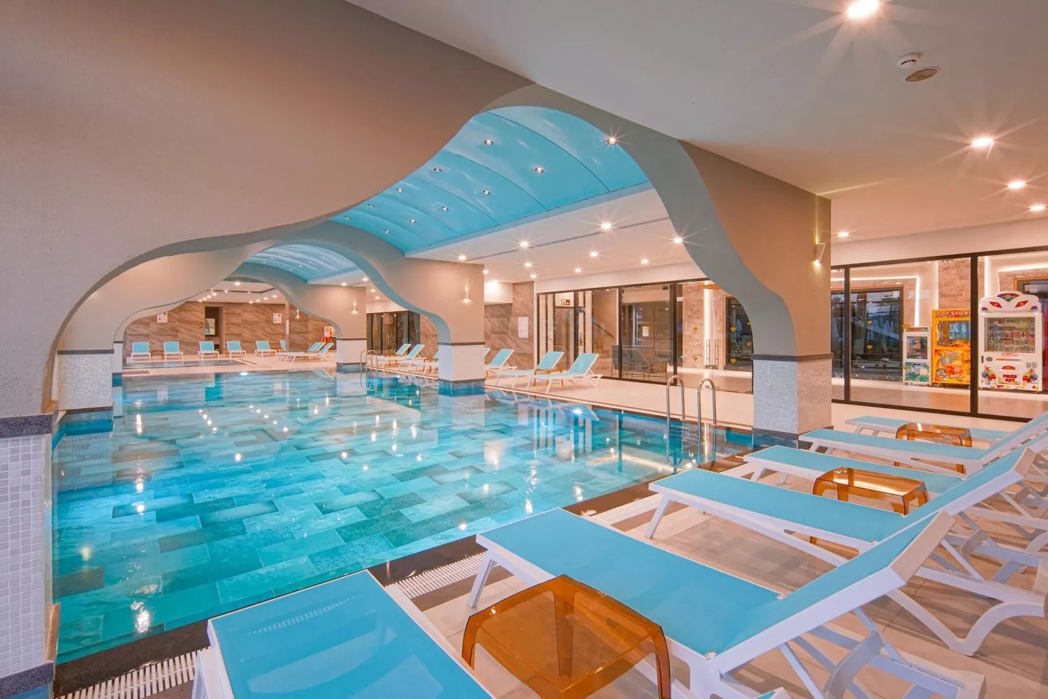 DIAMOND DE LUXE HOTEL