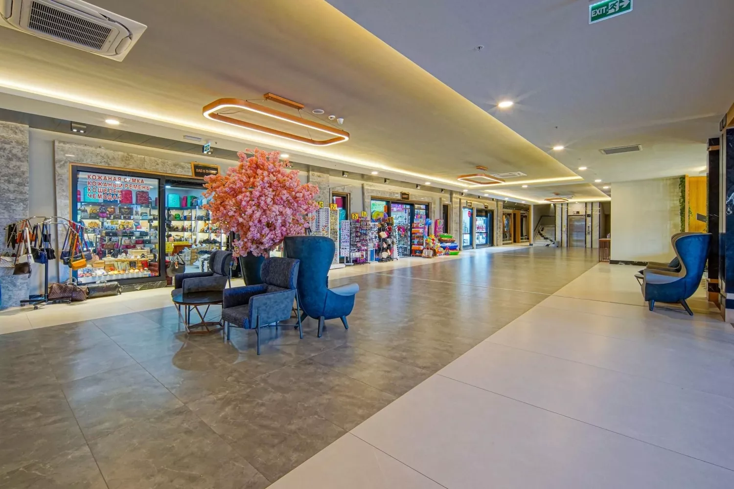 DIAMOND DE LUXE HOTEL